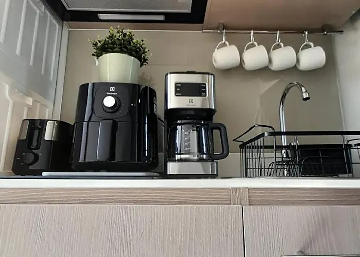 Single Bunk Bed B In Shared Female Near Mrt Bang Pho *